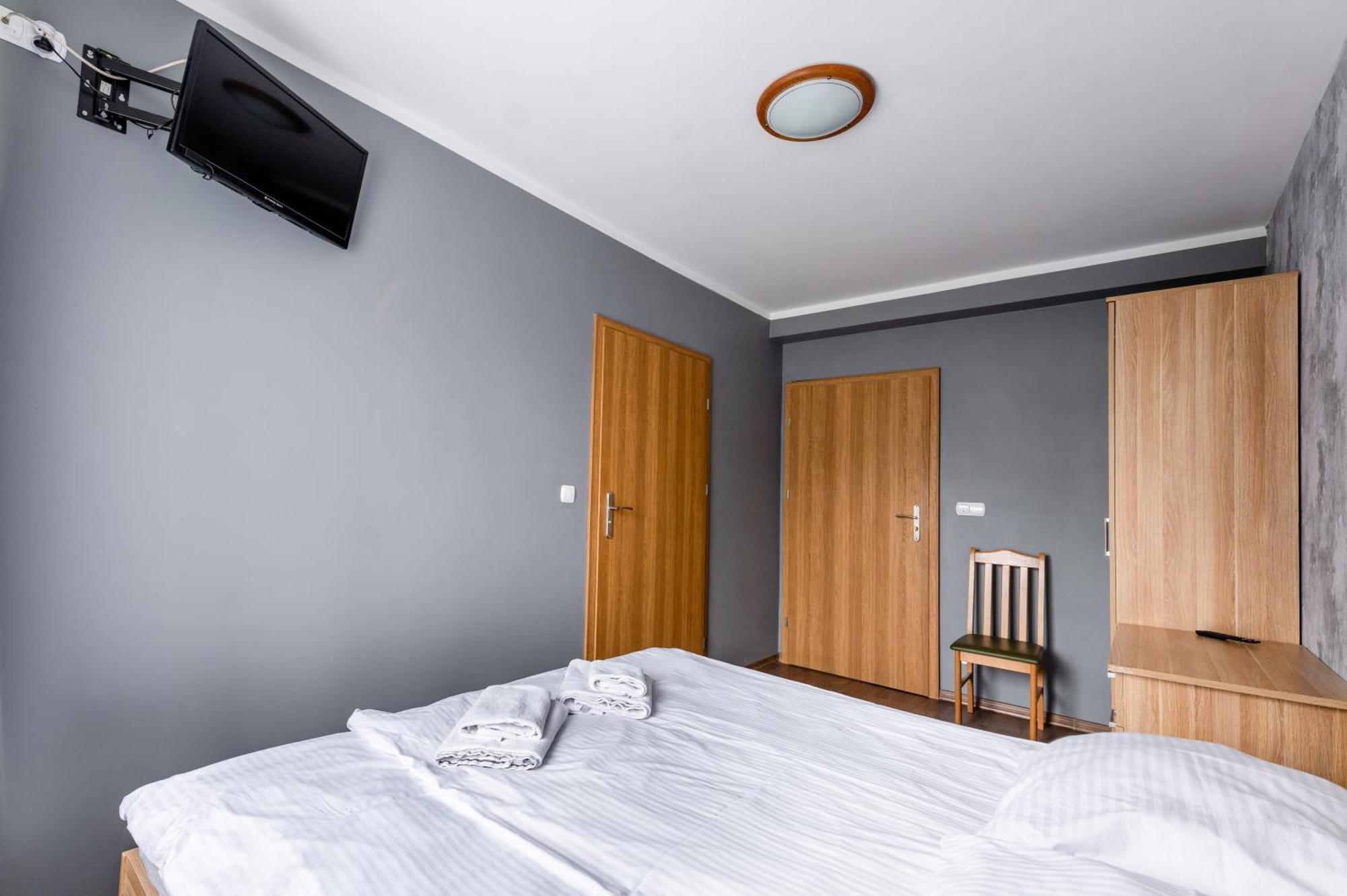 Sleep&Go Panzió Lubliniec Kültér fotó